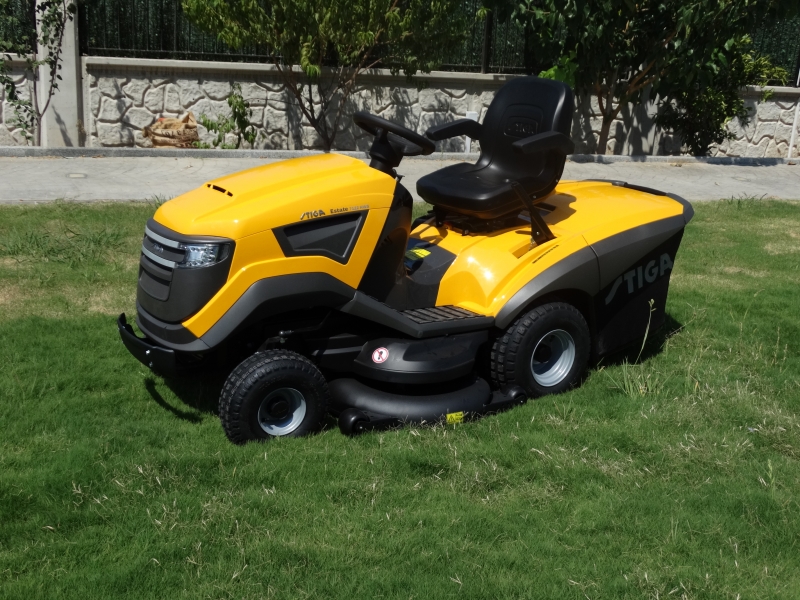 ESTATE PRO 9122 XWSY B&S 4x4 STIGA ÇİM BİÇME TRAKTÖRÜ